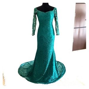Formal dress by Hebeos